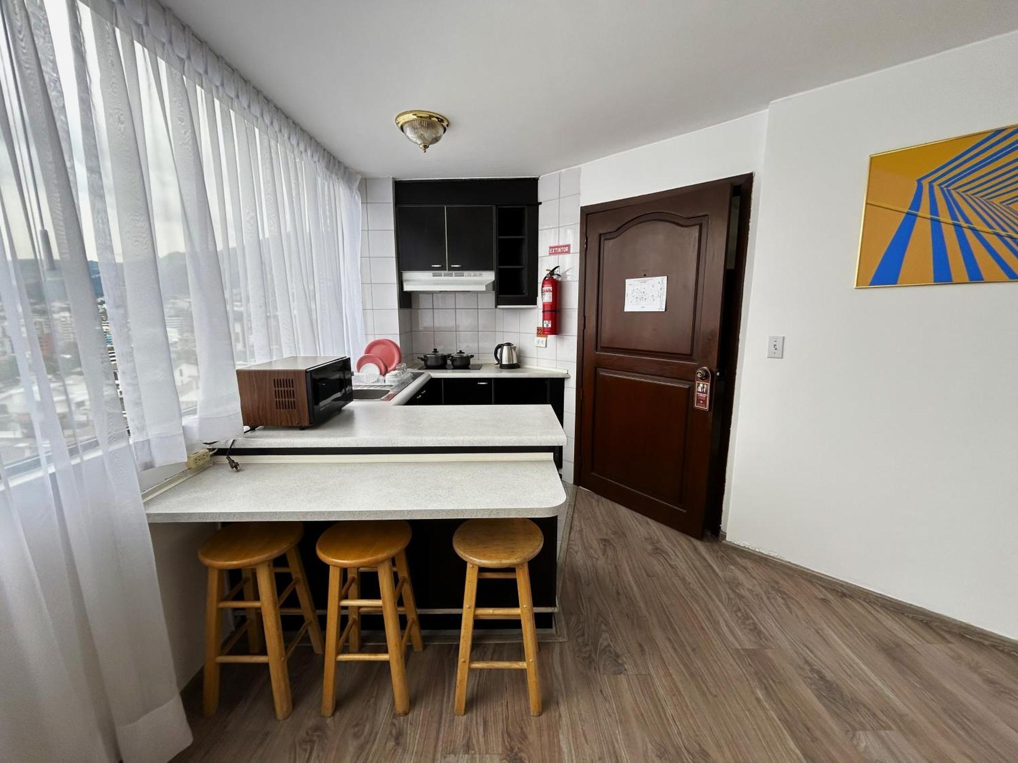 Stanford Suites Hotel Quito Værelse billede